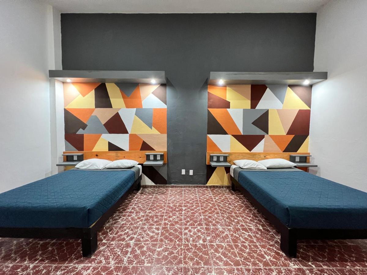 Bed and Breakfast Casa Aura Морелия Экстерьер фото