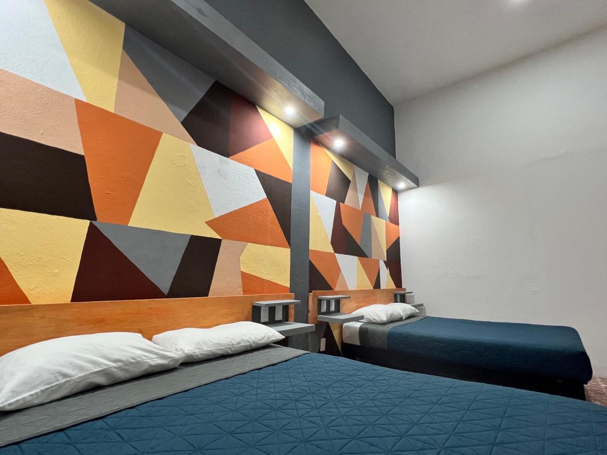 Bed and Breakfast Casa Aura Морелия Экстерьер фото