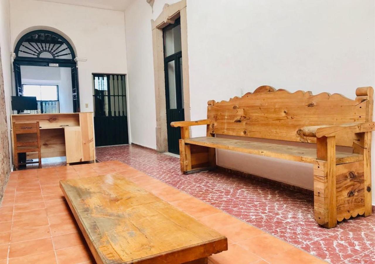 Bed and Breakfast Casa Aura Морелия Экстерьер фото