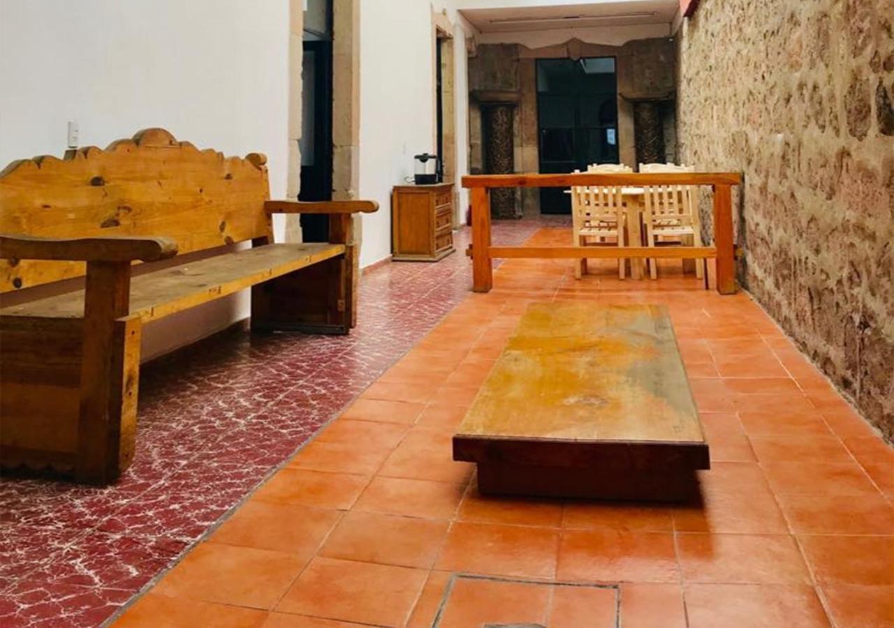 Bed and Breakfast Casa Aura Морелия Экстерьер фото